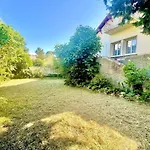 Affittacamere La Nimoise, Maison Familiale Avec Jardin 4*