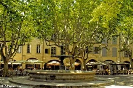 招待所 La Nimoise, Maison Familiale Avec Jardin 尼姆