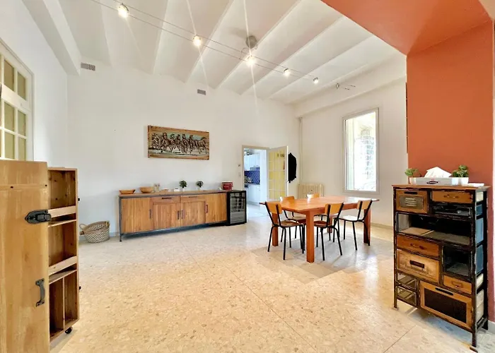 La Nîmoise, Maison Familiale Avec Jardin Maison d'hôtes Nîmes