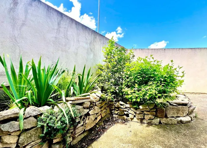 La Nimoise, Maison Familiale Avec Jardin 4*