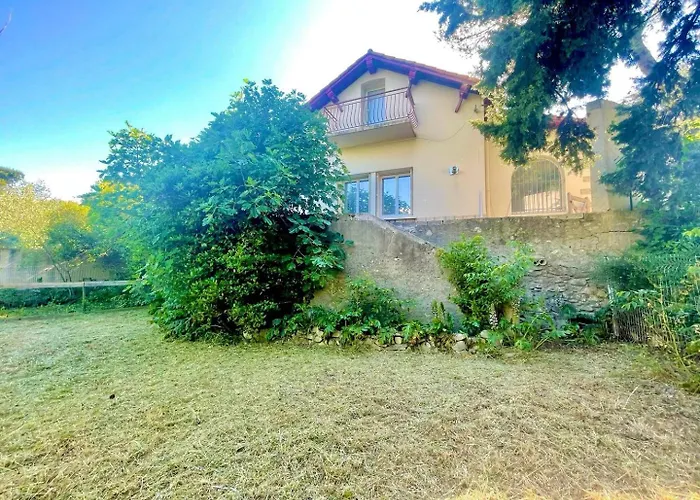 Maison d'hôtes La Nîmoise, Maison Familiale Avec Jardin Nîmes