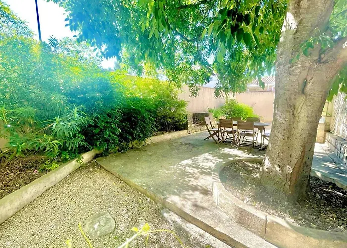 La Nimoise, Maison Familiale Avec Jardin Gasthof 4*